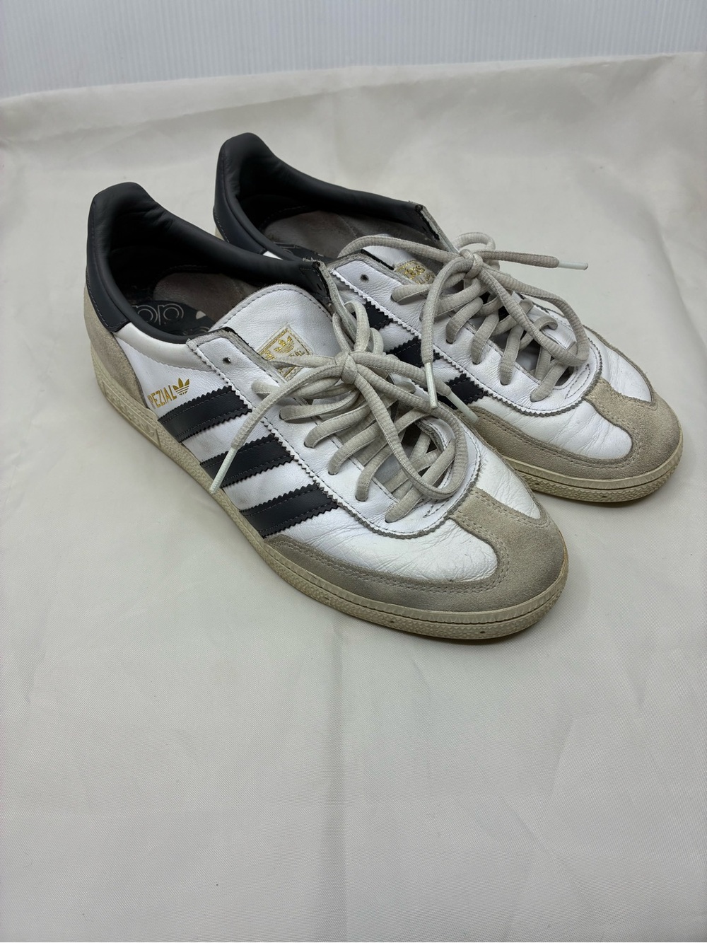 adidas Men’s White & Black Classic Spezial Sneakers